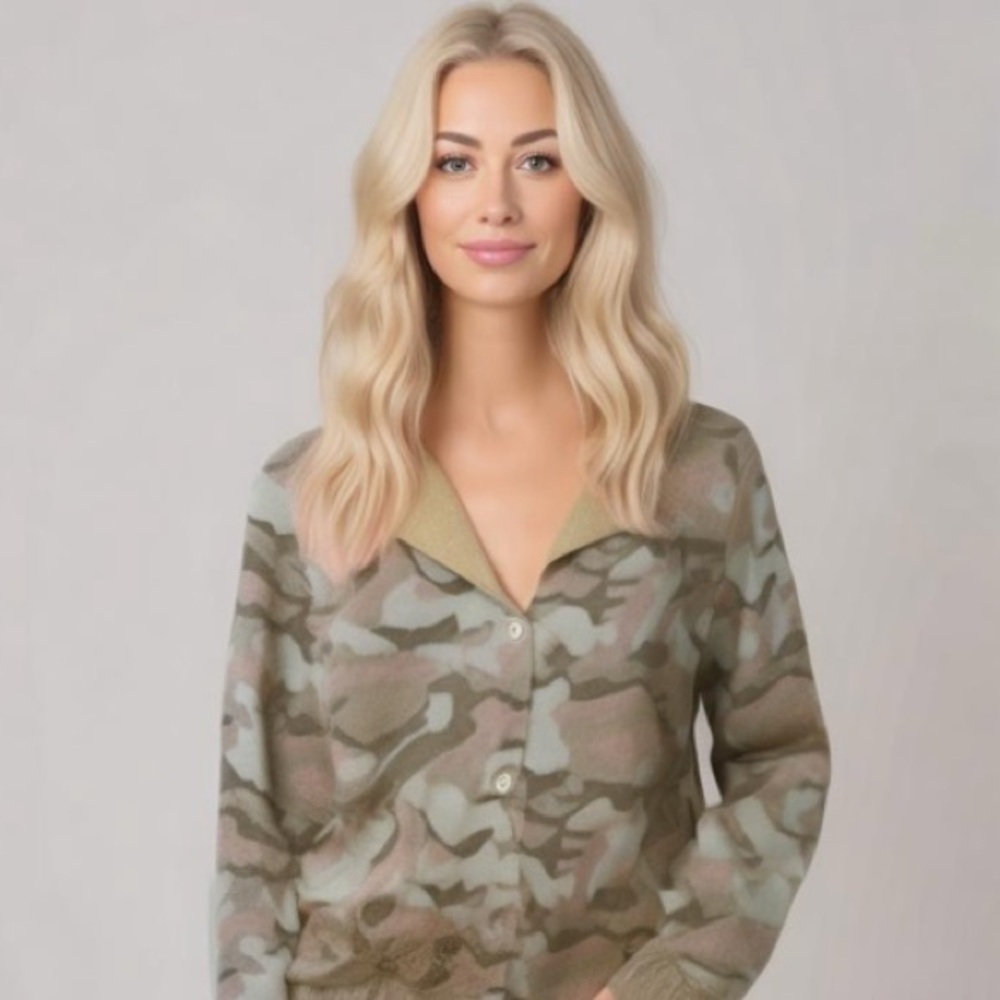 Gabby Isabella Camo Print Metallic Fringed Cardigan Size Small